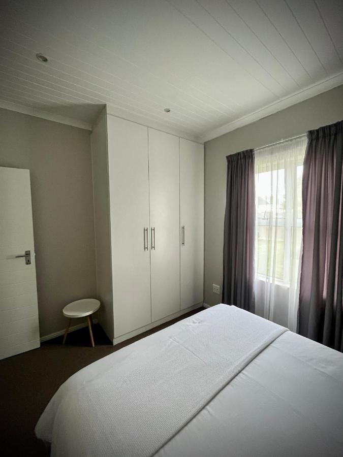 Serenity Self-Catering 2-Bed Unit 赫曼努斯 外观 照片