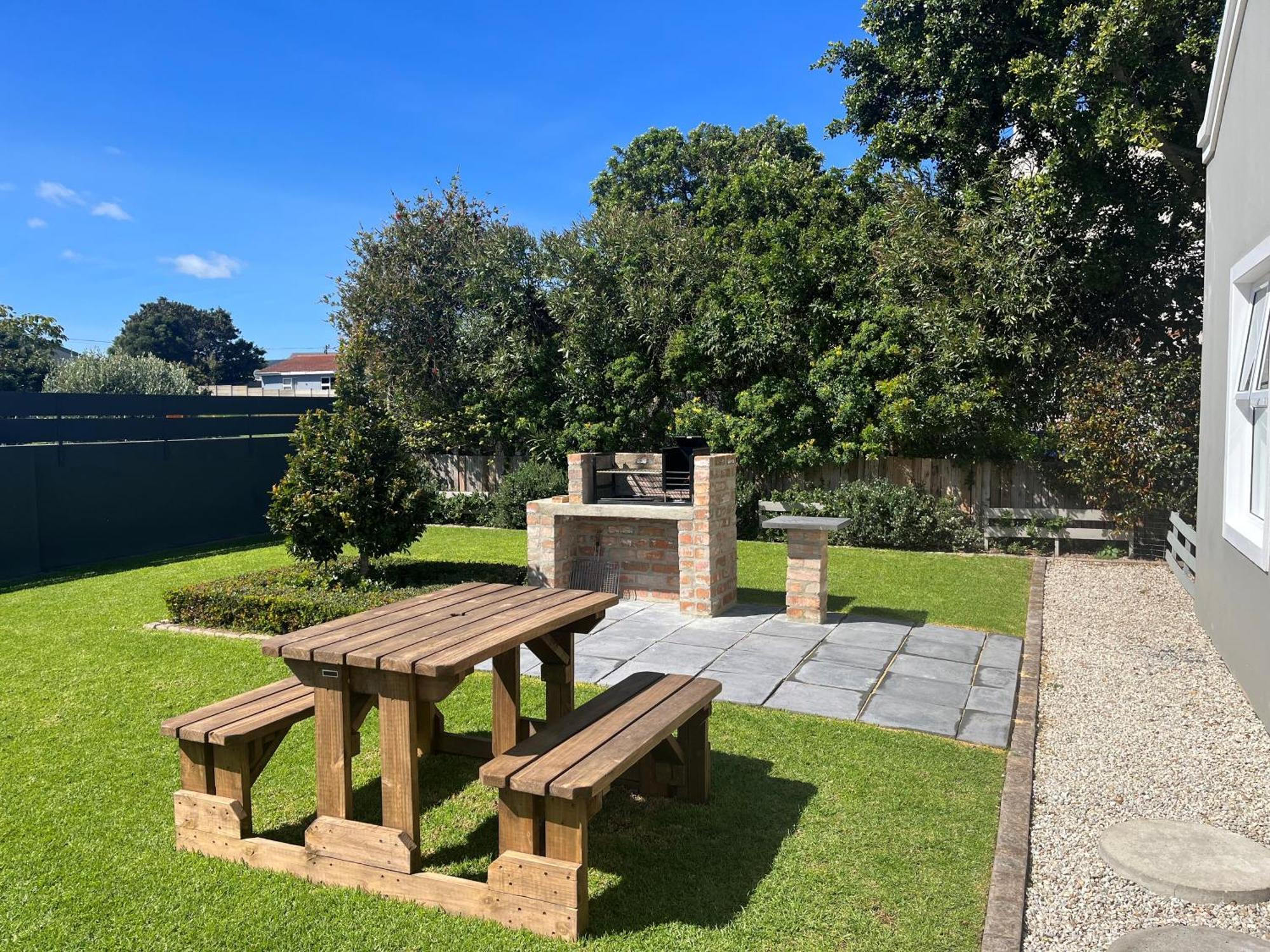Serenity Self-Catering 2-Bed Unit 赫曼努斯 外观 照片